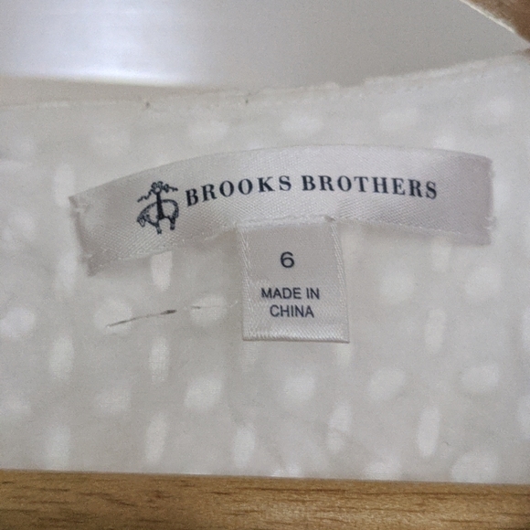 Brooks Brothers cotton eyelet blouse - Picture 4 of 5